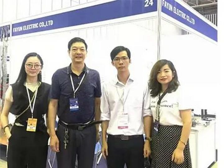 Hotspot Matrix: Biến 3 kiểu giày 